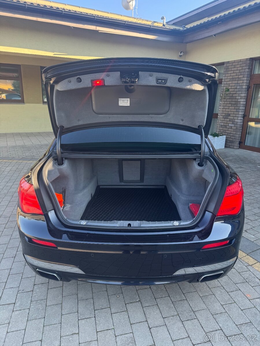 2011 BMW 750LI XDRIVE - 10