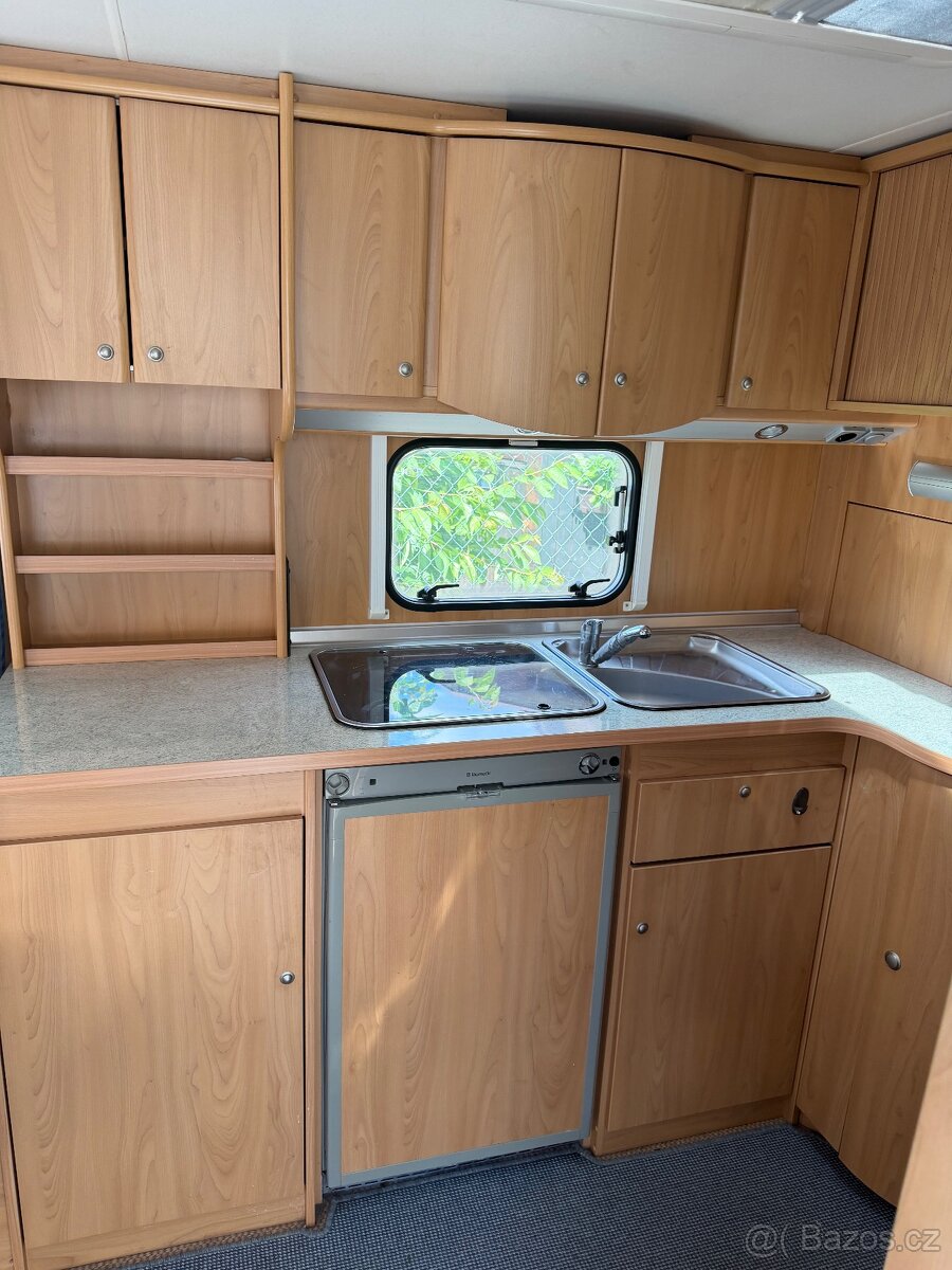 KARAVAN BÜRSTNER VENTANA-NOVÁ STK-NOVÝ PŘEDSTAN - 10