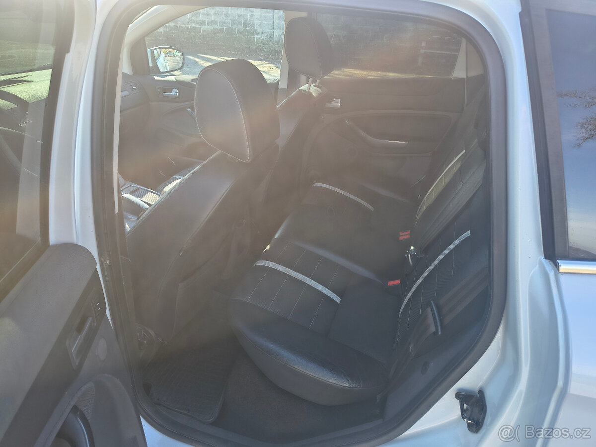 Ford Kuga 2.0 TDCi 4x4 - 10