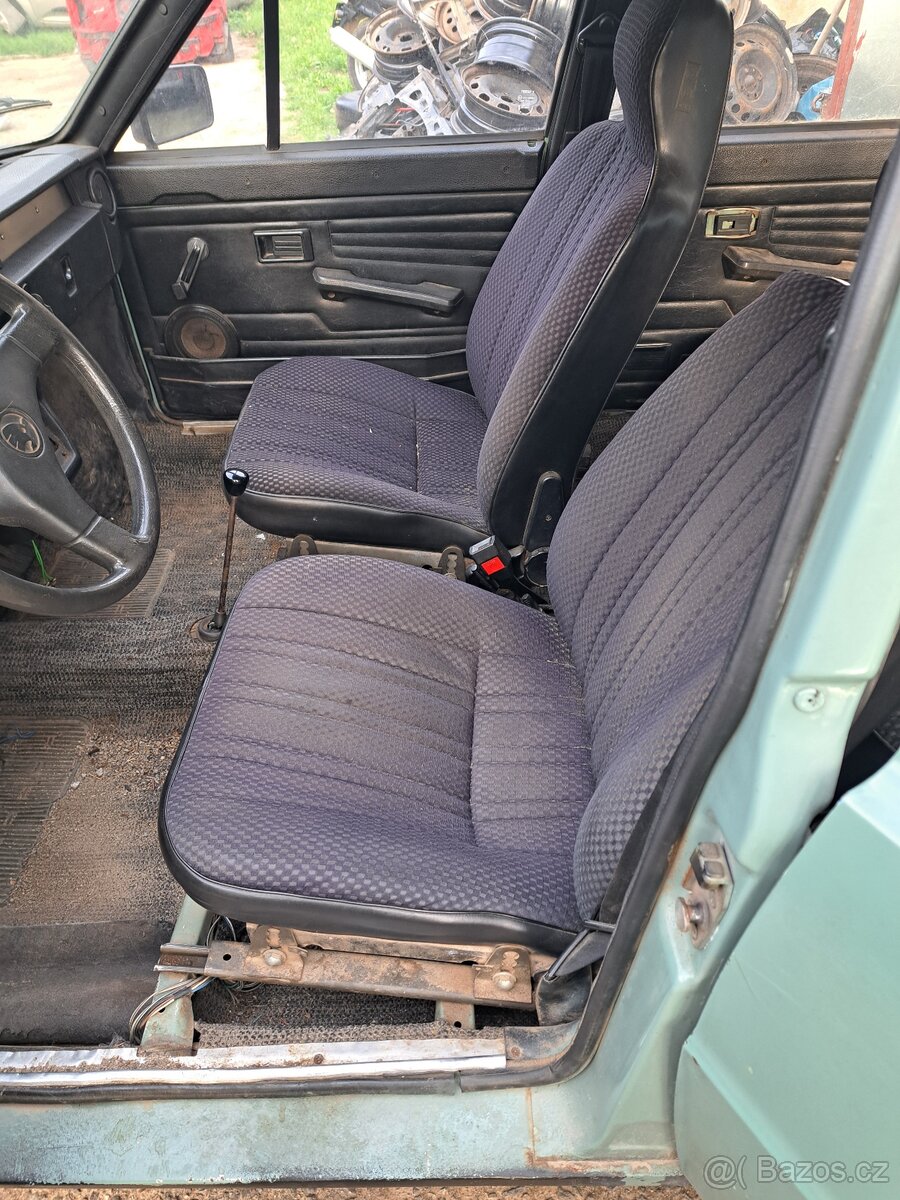 Škoda 105 S r.v. 1986 na ND - 10