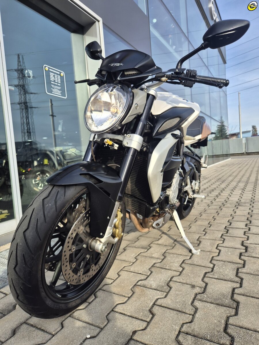 MV Agusta Brutale 675 - 10