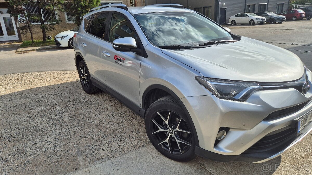 Toyota Rav4 2,0i 4x4 08/2016 - 10
