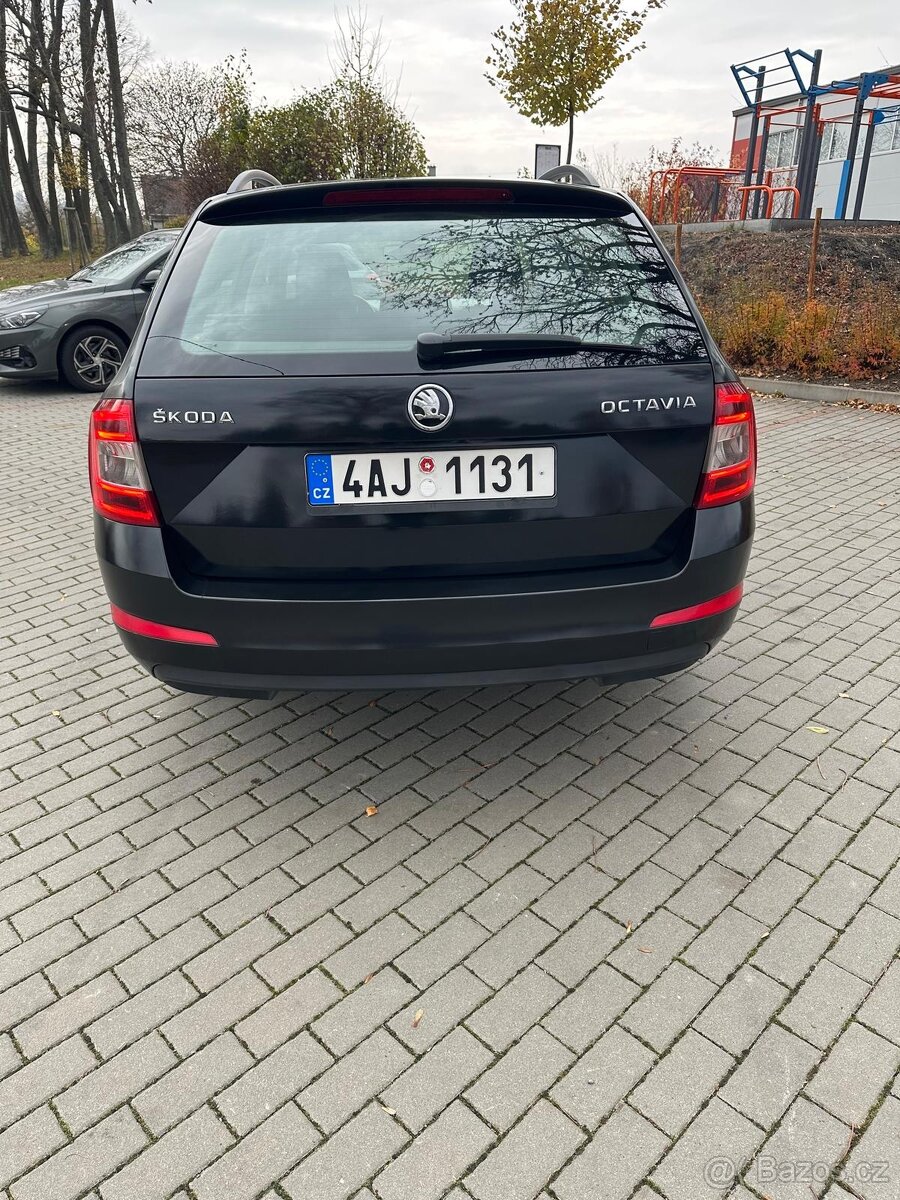 Škoda Octavia III Combi - 10