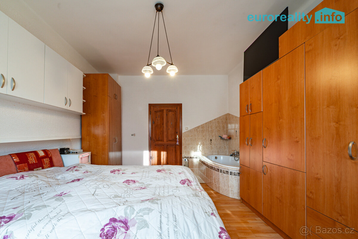 Prodej, byt 3+kk, 95 m2, Stříbro, ul. Plzeňská - 10