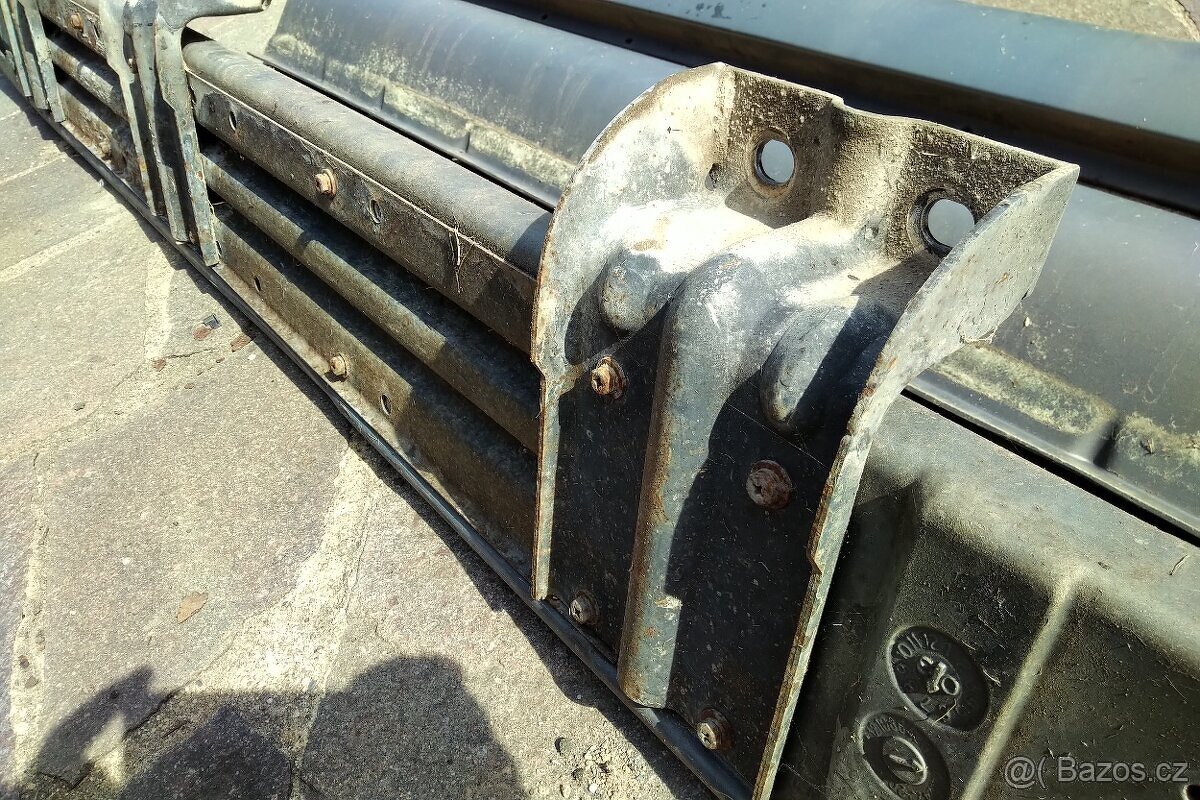 Nášlapy BEZ KOROZE drobné poškození Ssangyong Rexton - 10