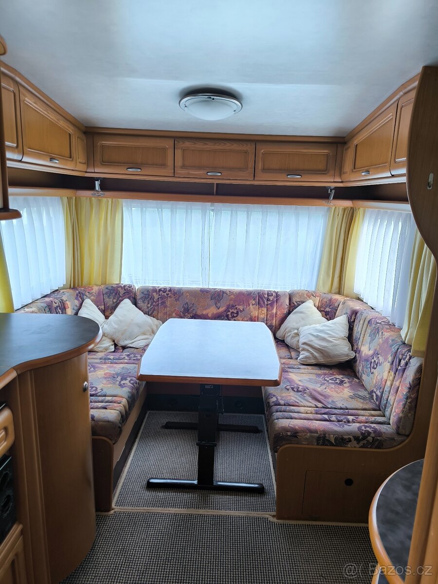 Karavan Tabbert Comtesse - německá kvalita, francouzs postel - 10