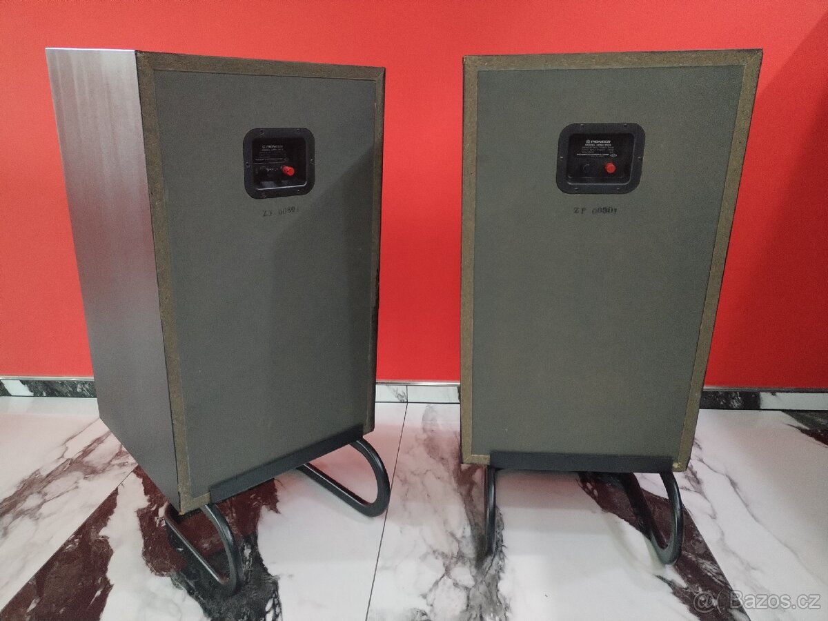 Pioneer HPM-110 + stojany - 10