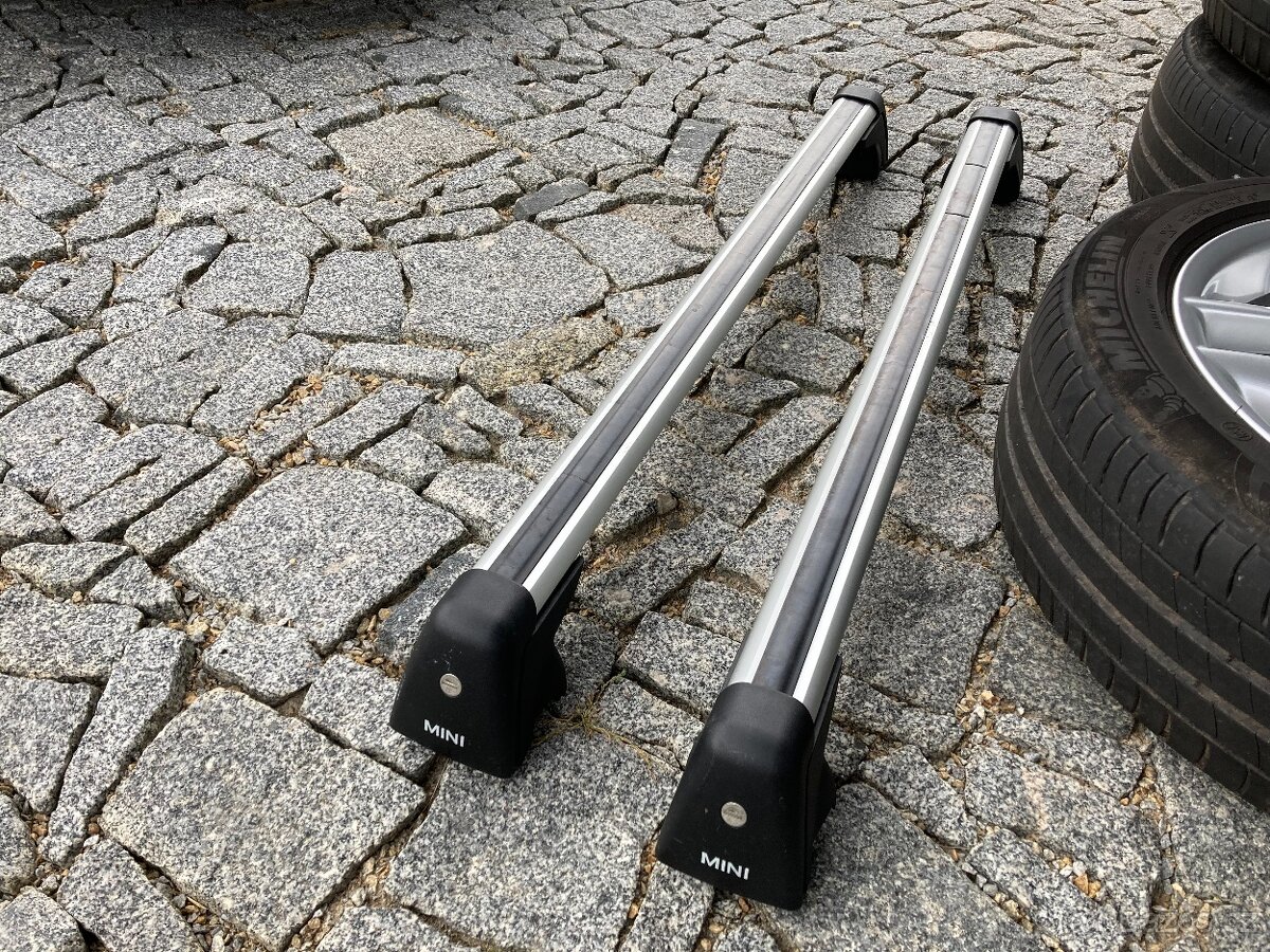 MINI COUNTRYMAN 1.6 135 kW pohon 4x4 BOHATÁ VÝBAVA - 10