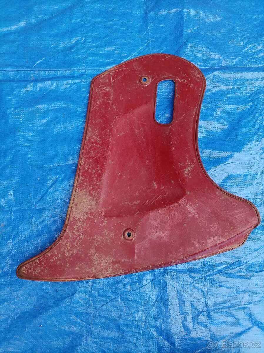 Boční plechový kryt JAWA č. 2 - 10