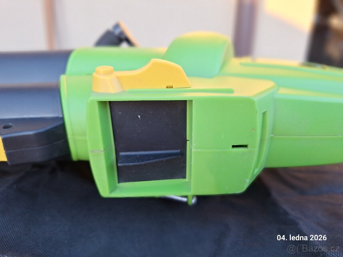 Zahradní vysavač / fukar - 10