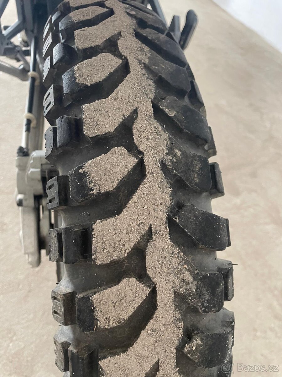 KTM 640 LC4 Adventure R - 10