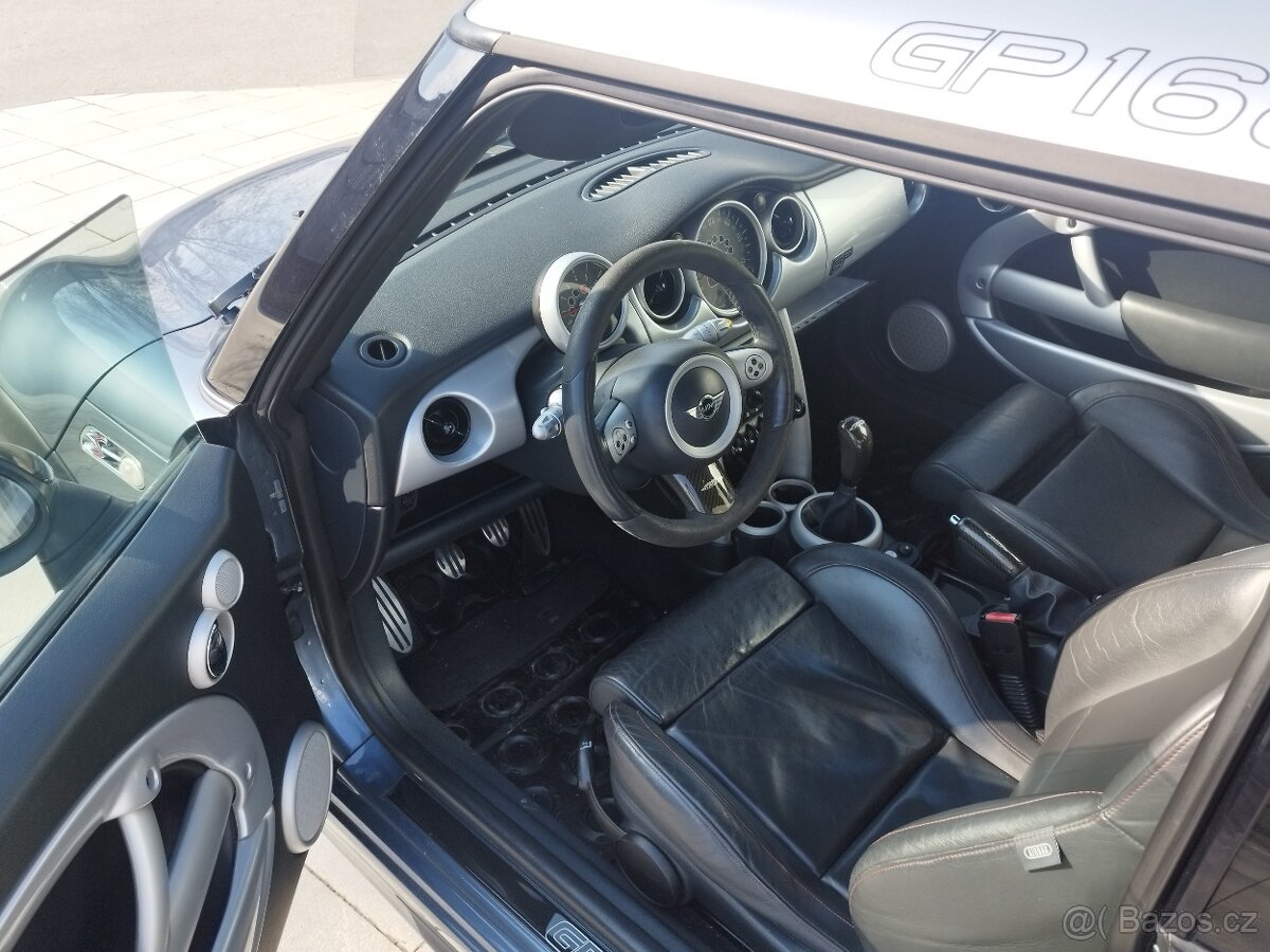 Mini Cooper S GP1 JCW - 10