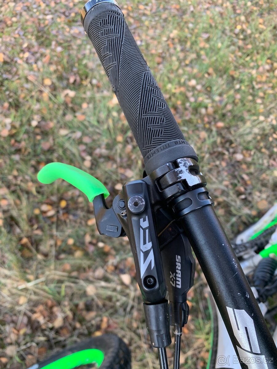 Celoodpružené kolo Agang Ninja 2.0 DH 2015 - 10