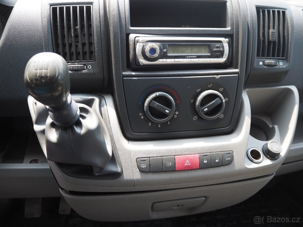 Peugeot Boxer 3.0 HDI el. okna + tažné zařízení - 10