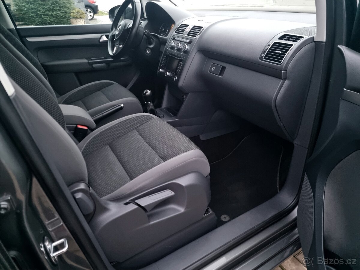 Touran 2012 benzin 1.2tsi 77kw 6 kvalt - 10