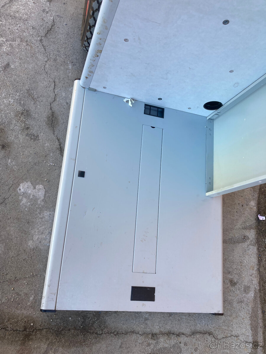 Ponk, lehký montážní pracovní dílenský stůl za 500 kč - 10