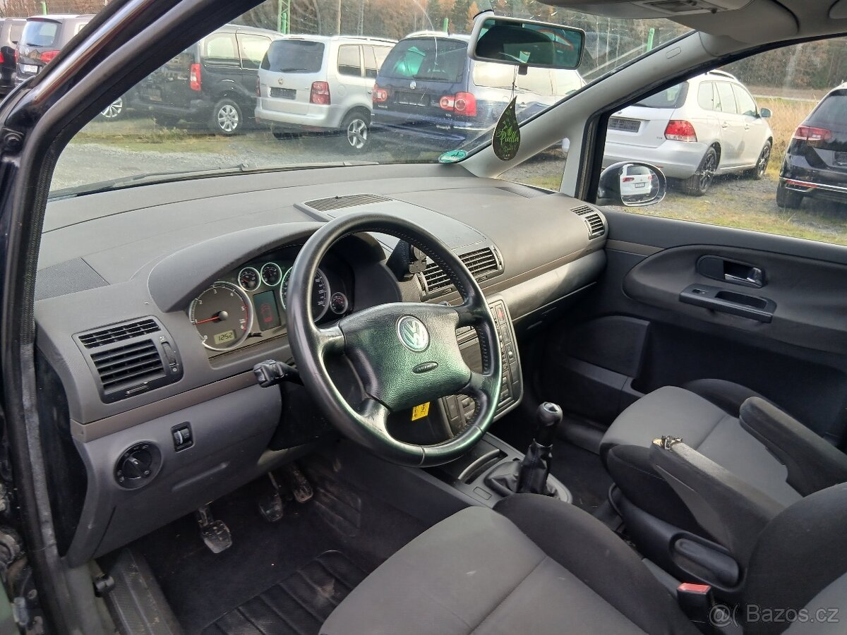 VW Sharan 2.0 TDI, 7 míst, STK 5/27 - 10