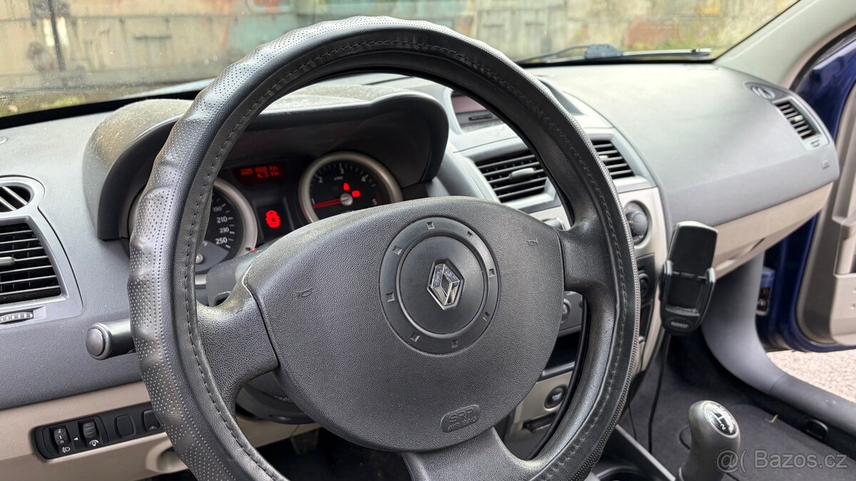2005 RENAULT MEGANE 1.5 DCI - 10
