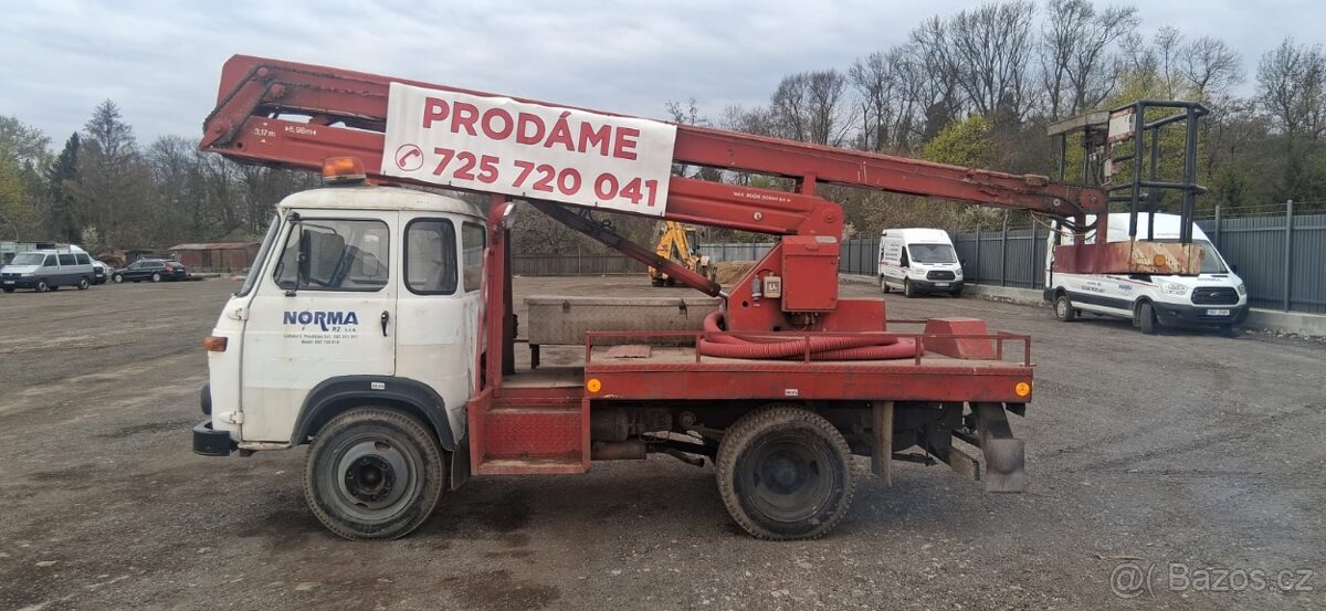 Pracovní plošina Avia MP13 - 10