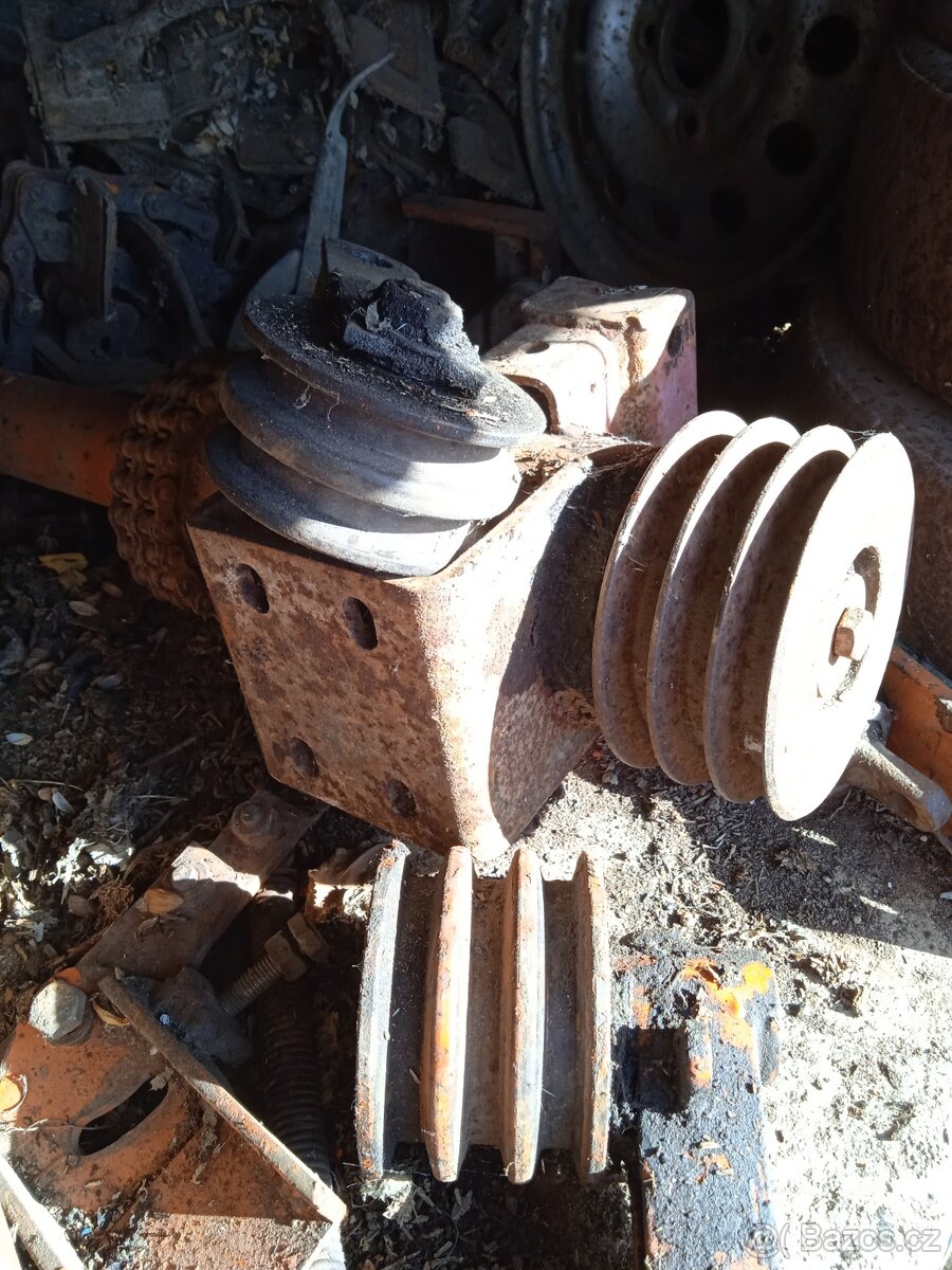 Řemenice šponovací kladky - 10