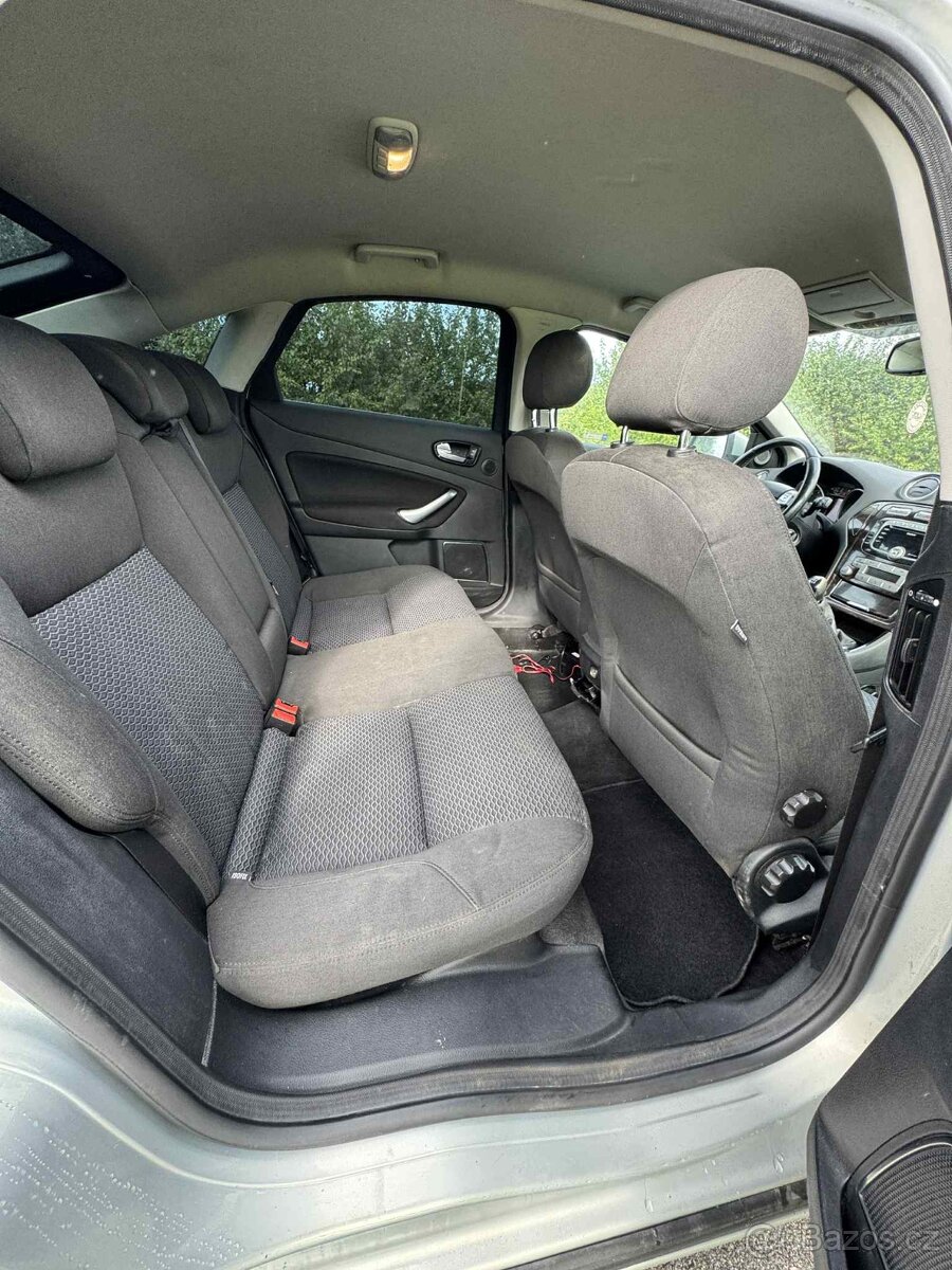 Mondeo MK4 2.0i - 10