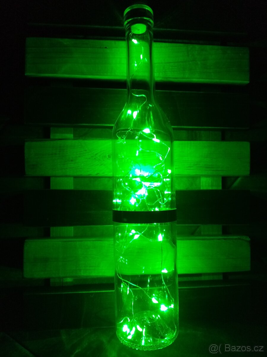 Dřevěná svítící dekorace na stěnu - 10