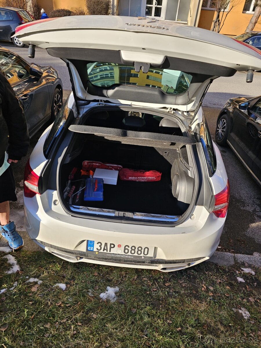 CITROËN DS5, 2.0. hatchback - 10