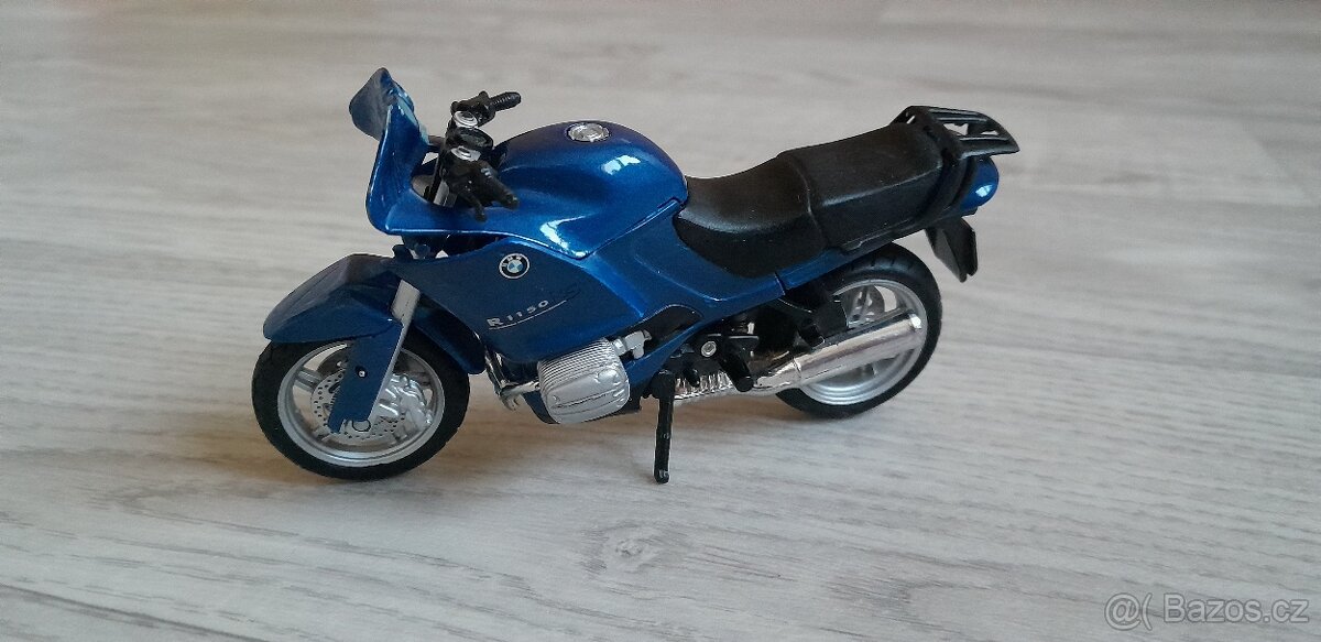 motorky modely 1/18 Maisto - Bburago - 10
