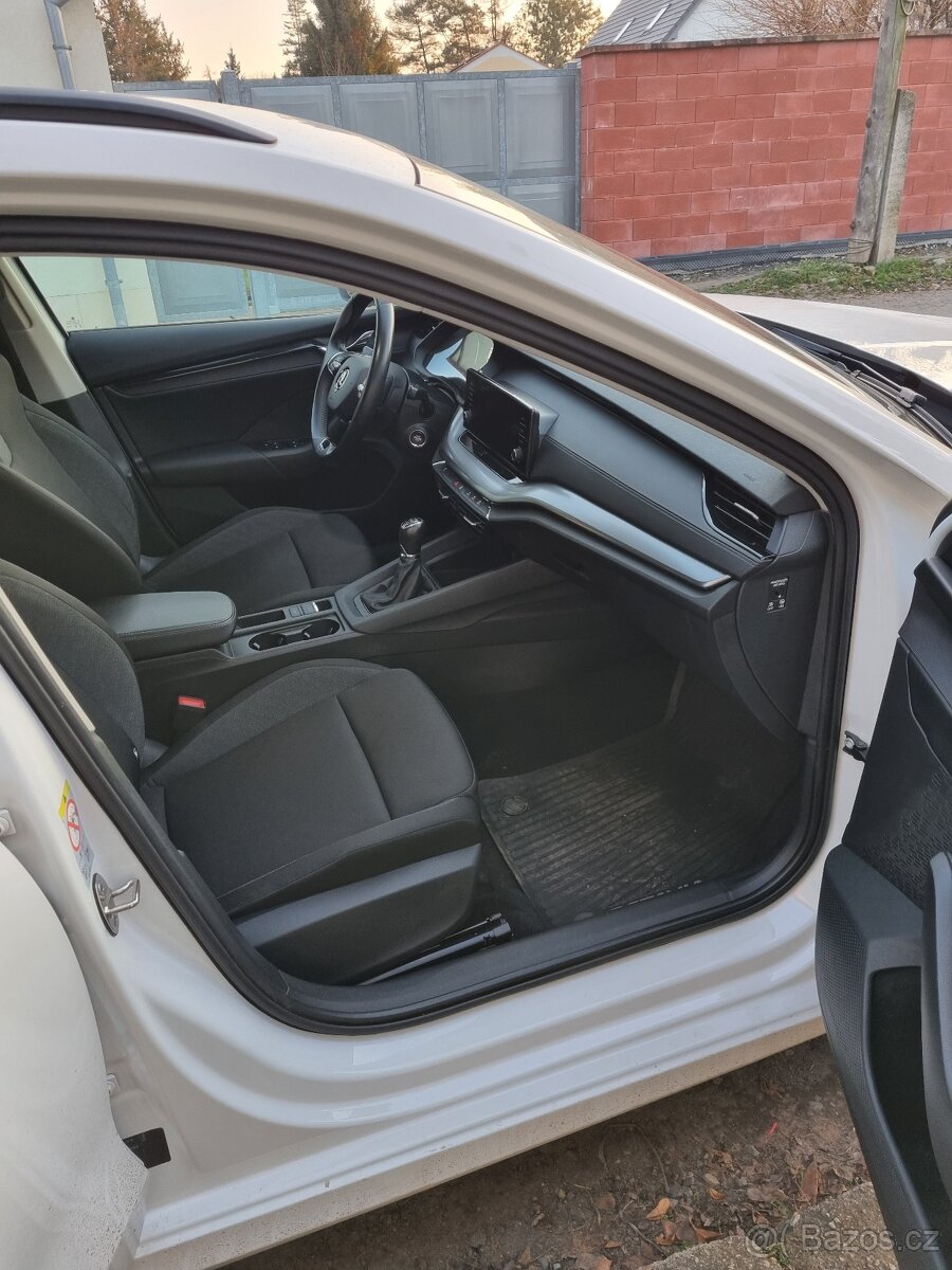 Škoda Octavia 4 Combi 1.0tsi 81kw 2022 - 10