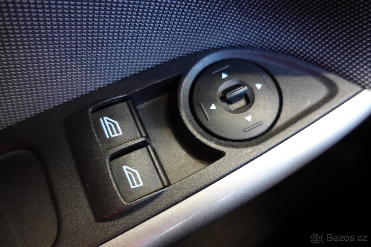 Ford Focus 1.0 EB , 92 kW benzín, 2012 - 10