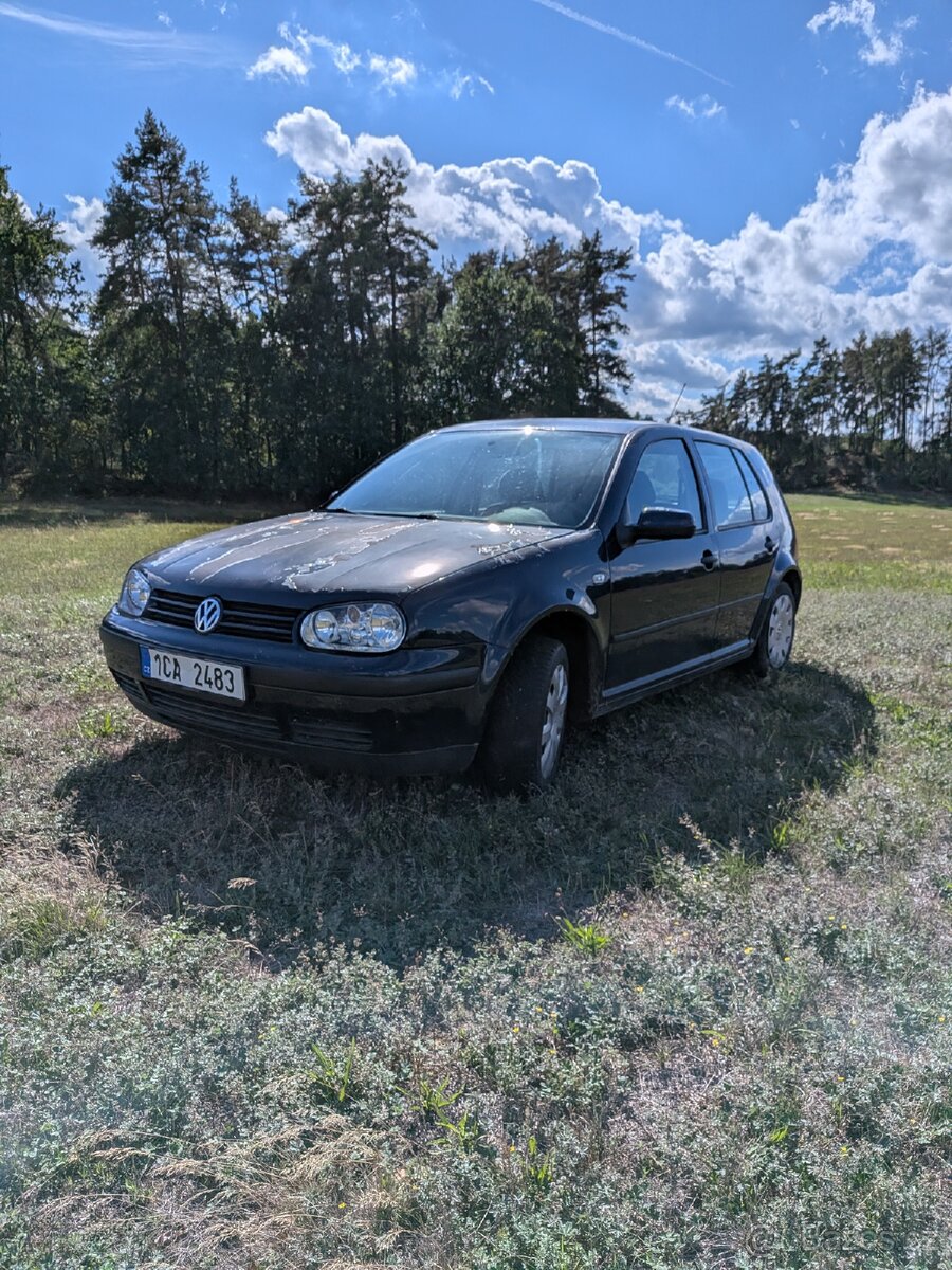 Golf 4 - 10