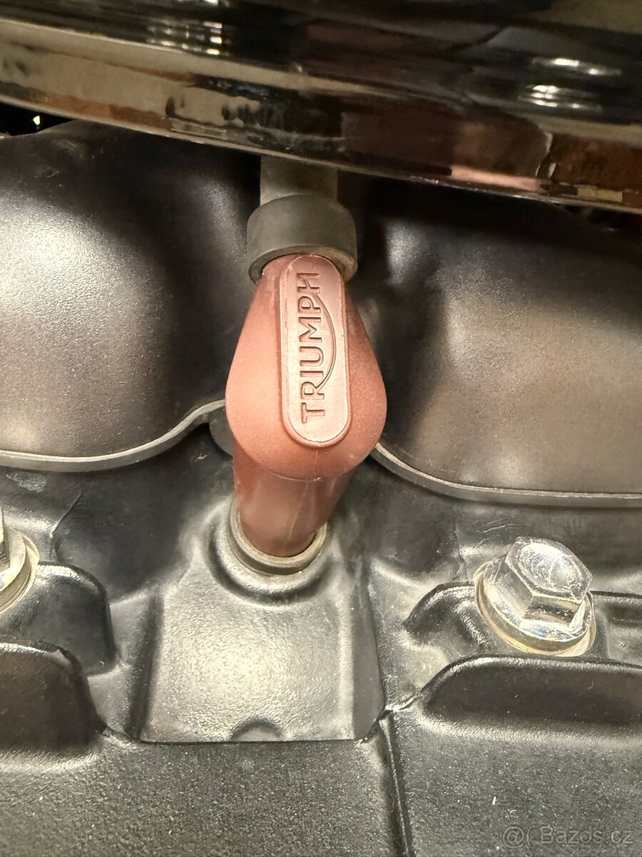 Triumph street Scrambler 900 - 10