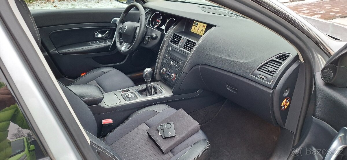 Renault Latitude 2.0dci - 10