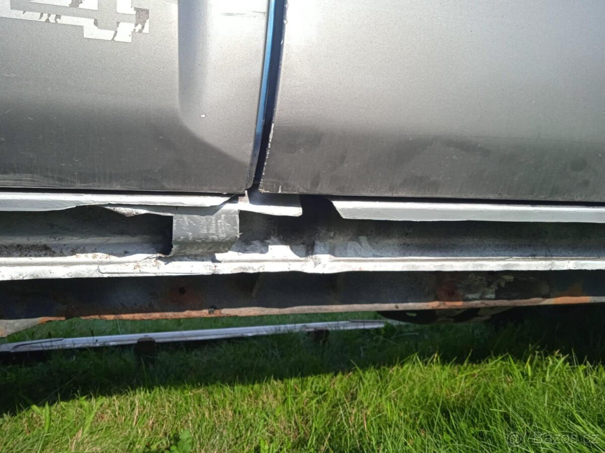 Nissan Terrano 2.7TD 2004 92kw - 10