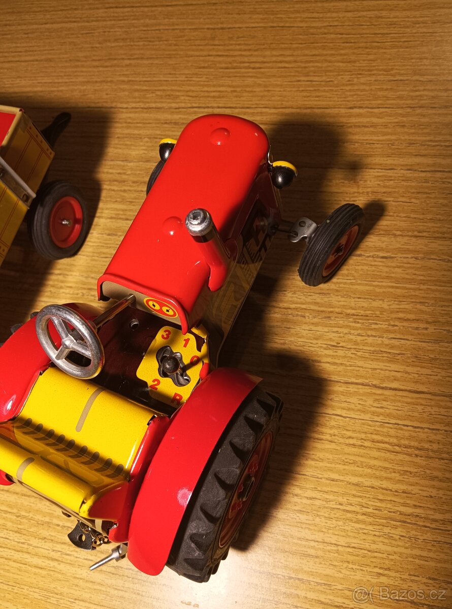 Traktor s valníkem červený - 10