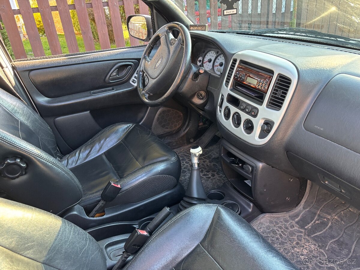 Ford Maverick XLT 2.0 16V - 10