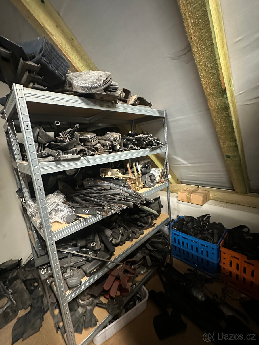 Prodám díly BMW E30,E28,E24,E32,E3,E21,E12 - 10