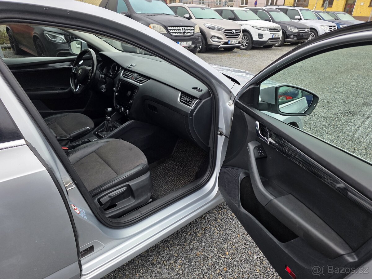 Škoda Octavia
III.1.6 TDI Led Kůže - 10