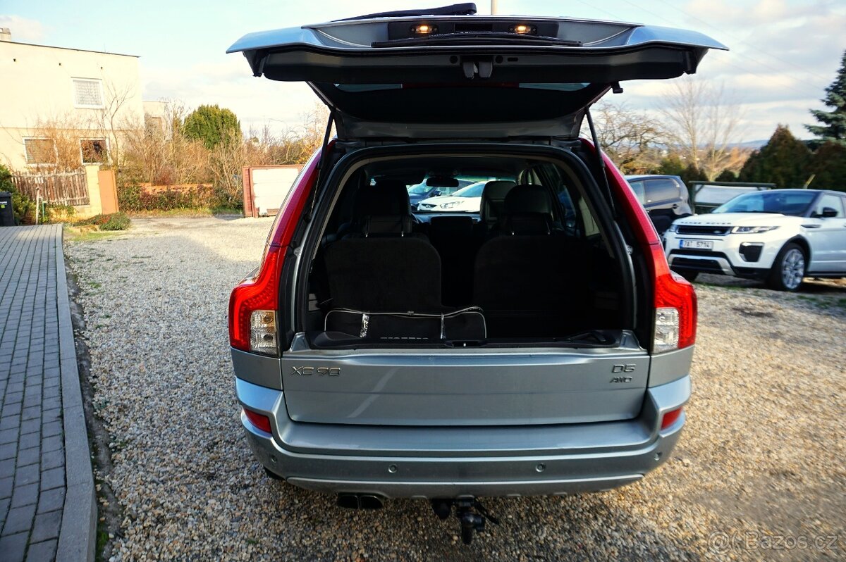 VOLVO XC90 2013 2,4D5 147KW 2013 7 MÍST MOMENTUM CZ - 10