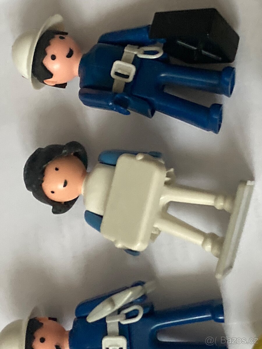 Staré figurky igráčka - 10