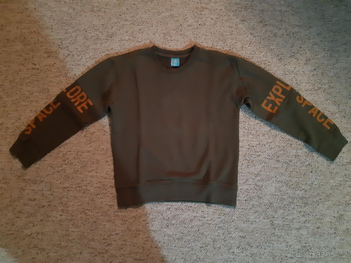 CHLAPECKÁ MIKINA VEL.134-140 - 10