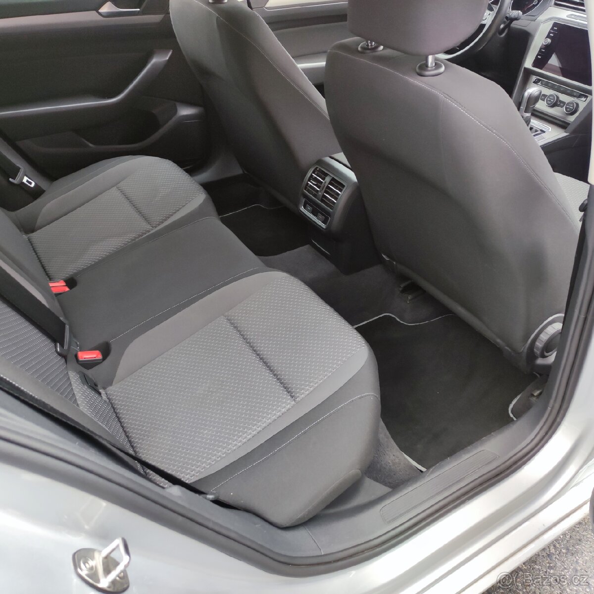 VW passat B8 2018 kombi automat - 10