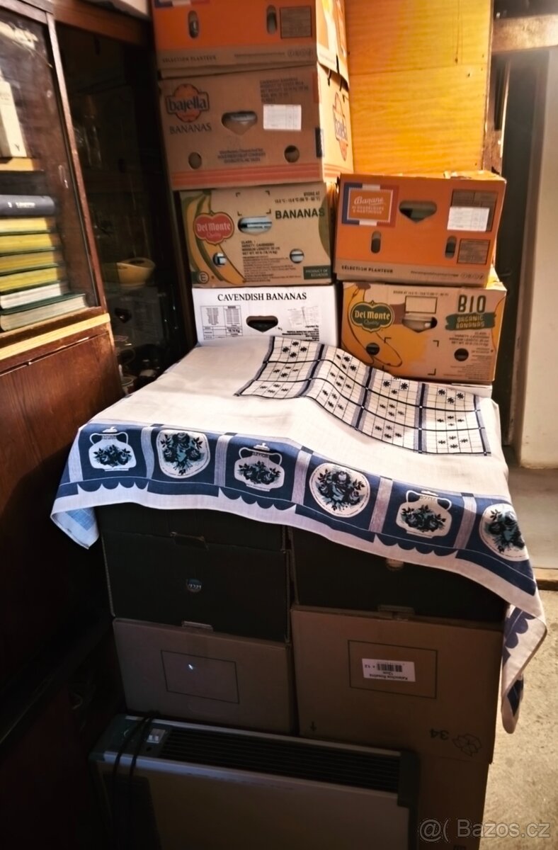 Velké množství knih na prodej - 10