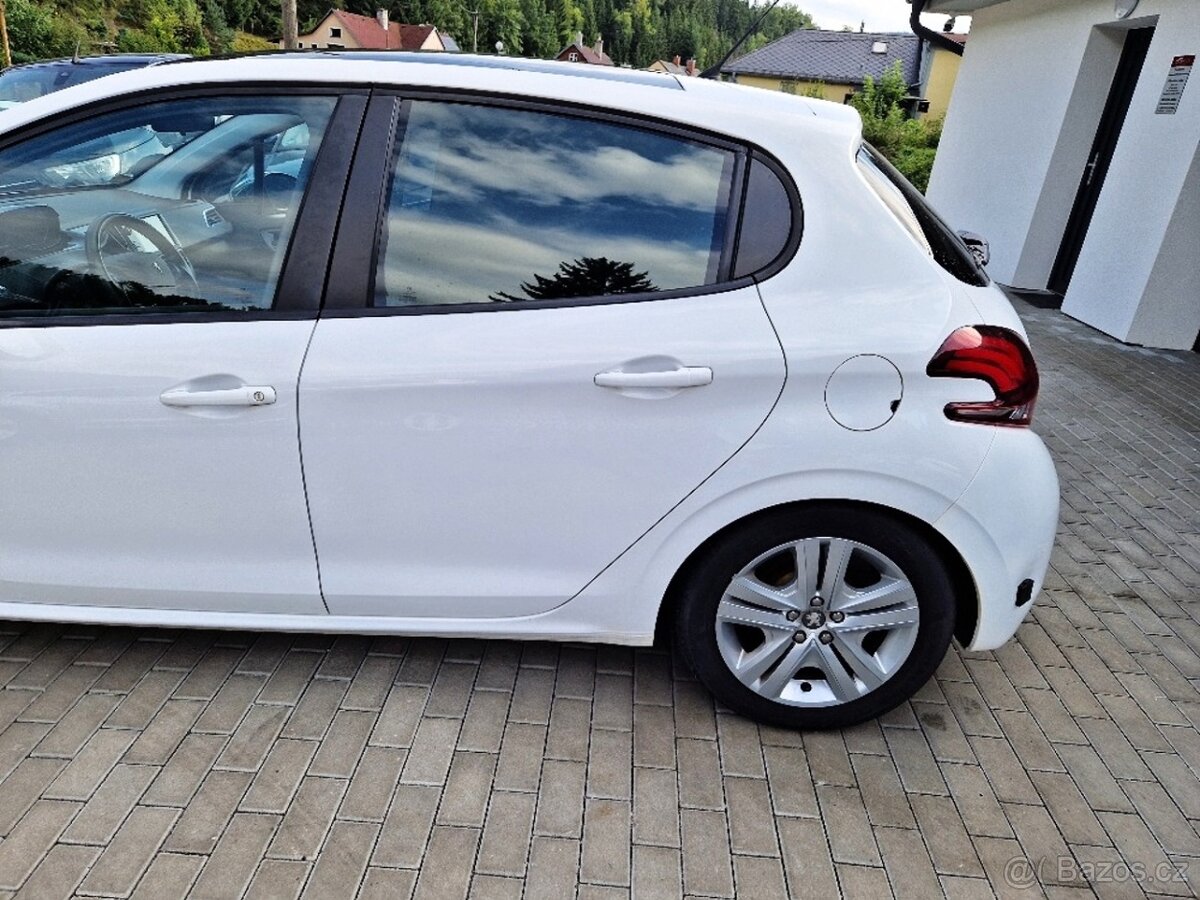 PEUGEOT 208 Style, 1.2 PT+LPG, r.v. 2016, nové rozvody - 10