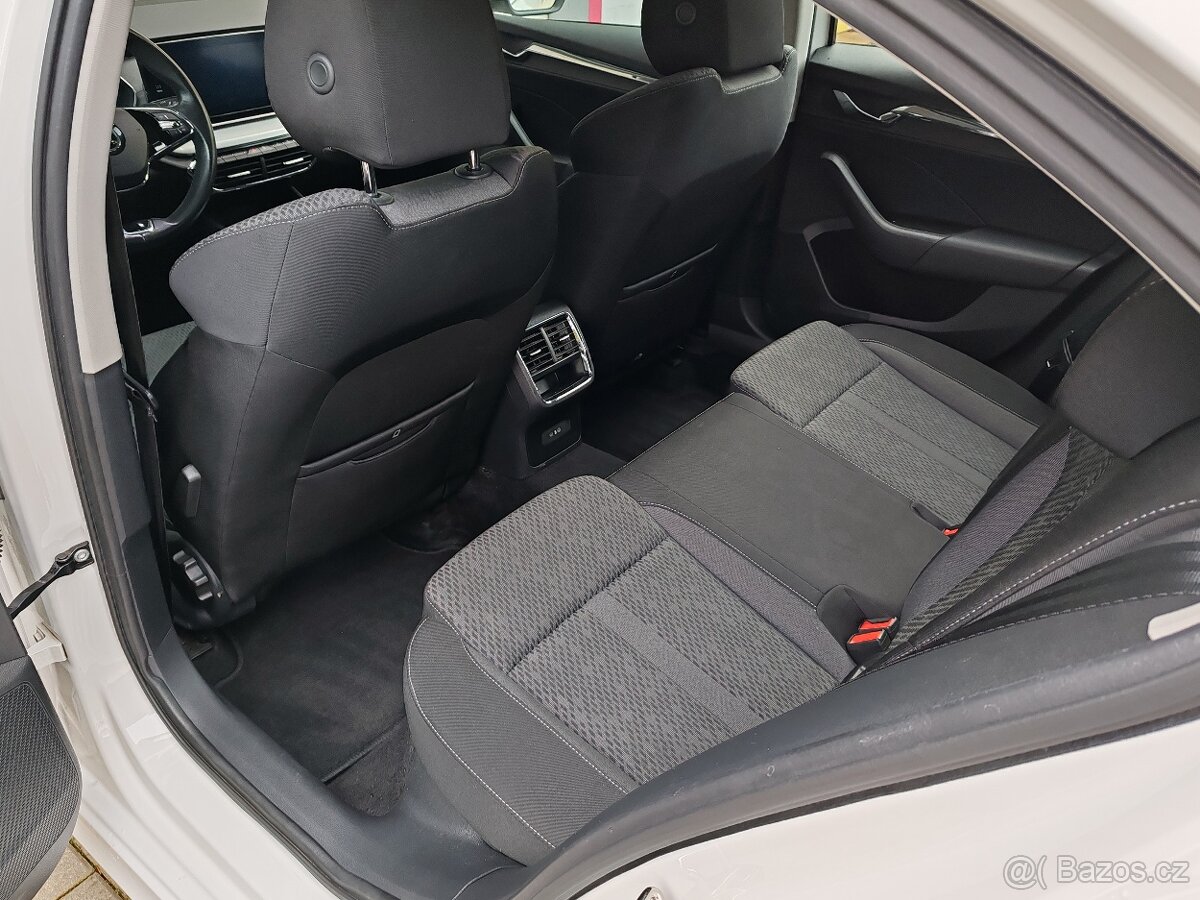 Prodám Škoda Octavia 2.0TDI 110KW DSG Style 1Maj ČR DPH - 10