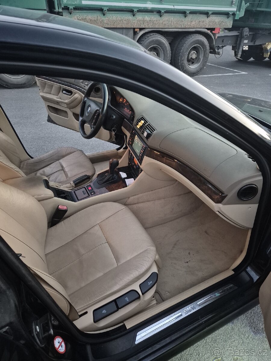 BMW E39 540I touring - 10