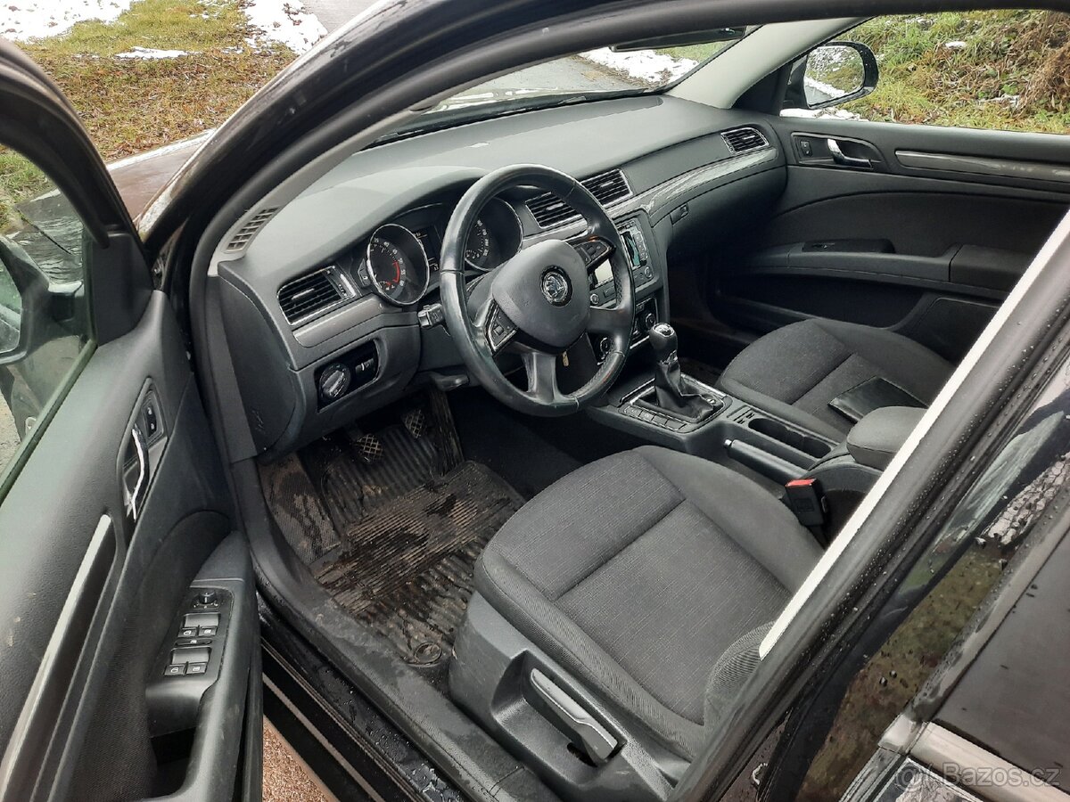 Škoda superb 2,0 tdi 103kw čr serviska r.v 2014 - 10