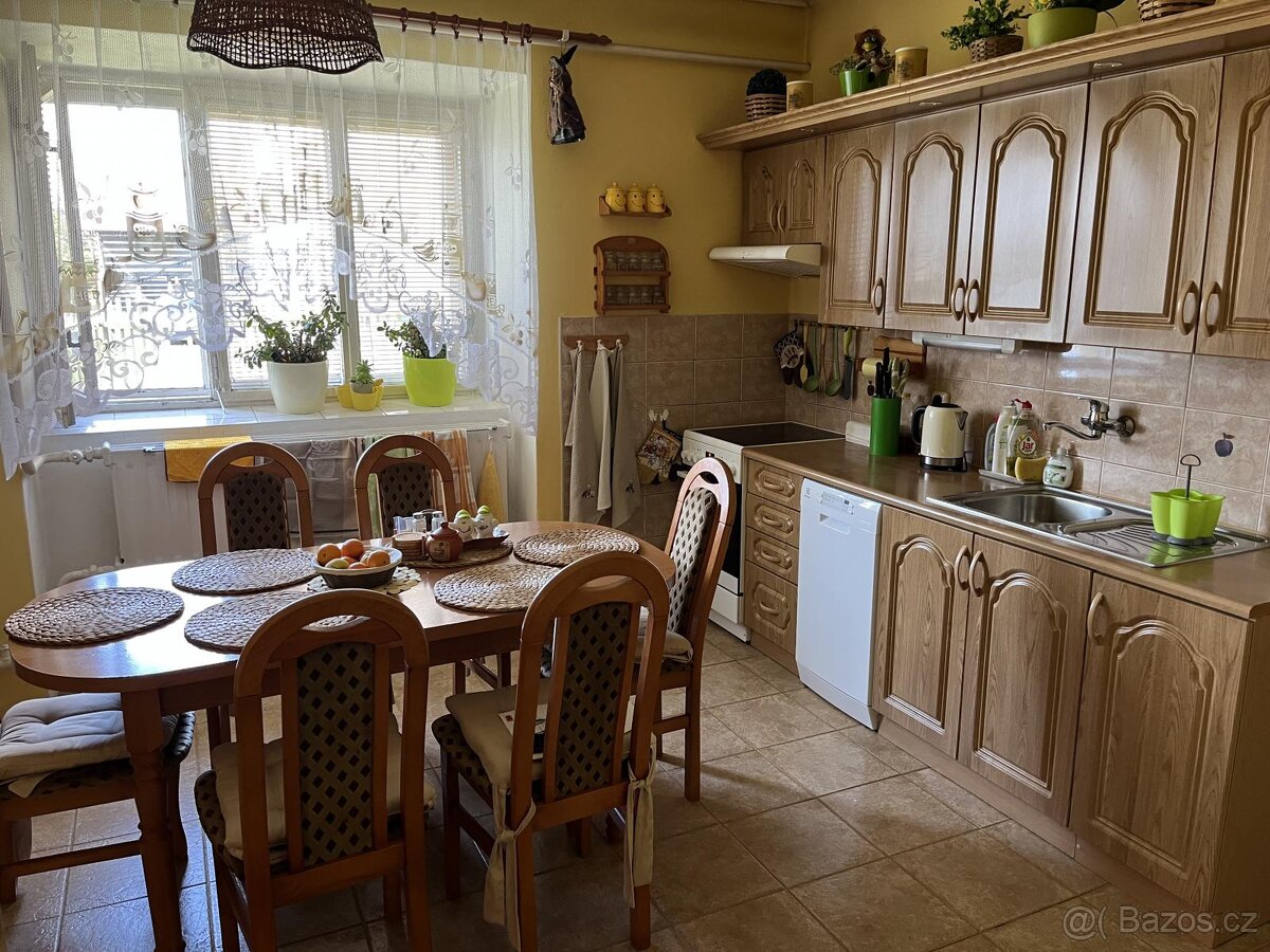 Prodej RD se zahradou 1628 m2 ve Stráži pod Ralskem - 10