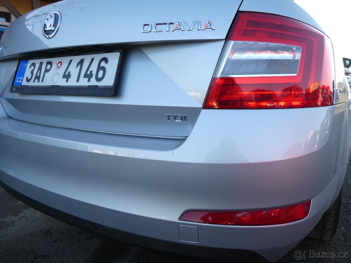 Škoda Octavia 1.6 TDi 77kW, ČR, 1.majitel, DPH, auto. klima - 10