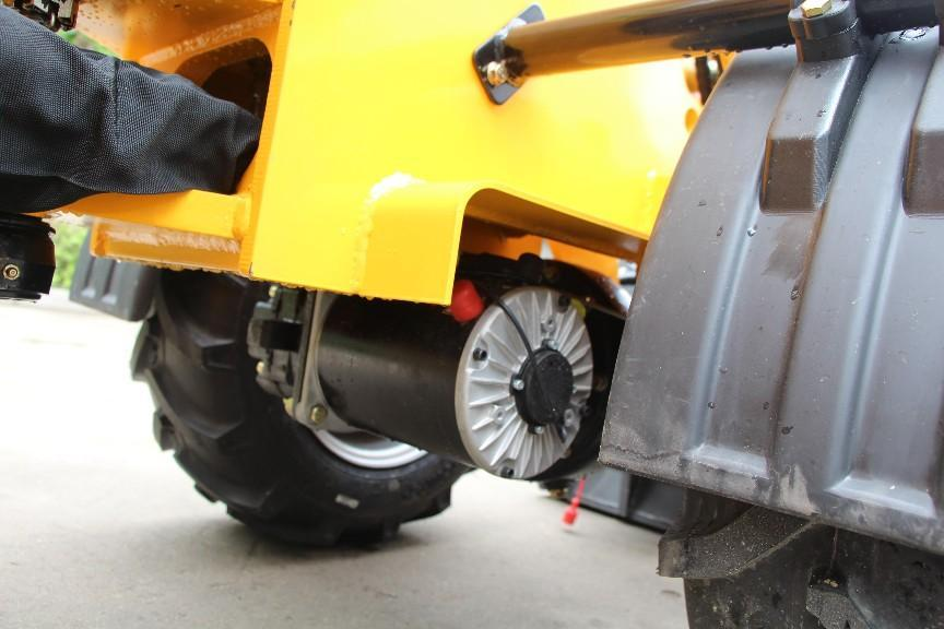 Teleskopický nakladač Elektrický - 10